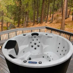 Utespa DenForm Circle Lux 60 46 Jets Runt Spabad för 6 Personer