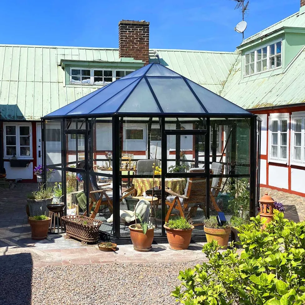 Växthus/Orangeri Metalcraft Hexagon Svart Aluminiumstomme med UV-Skyddat & Härdat Säkerhetsglas, 12,6 m²